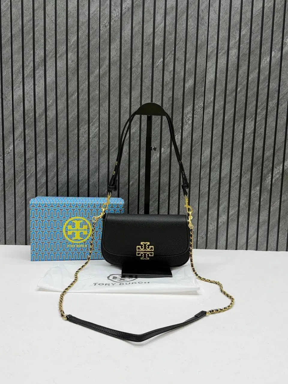Toryy Burch Britten Small Convertible Shoulder Bag With Original Box & DustCover - Image 8