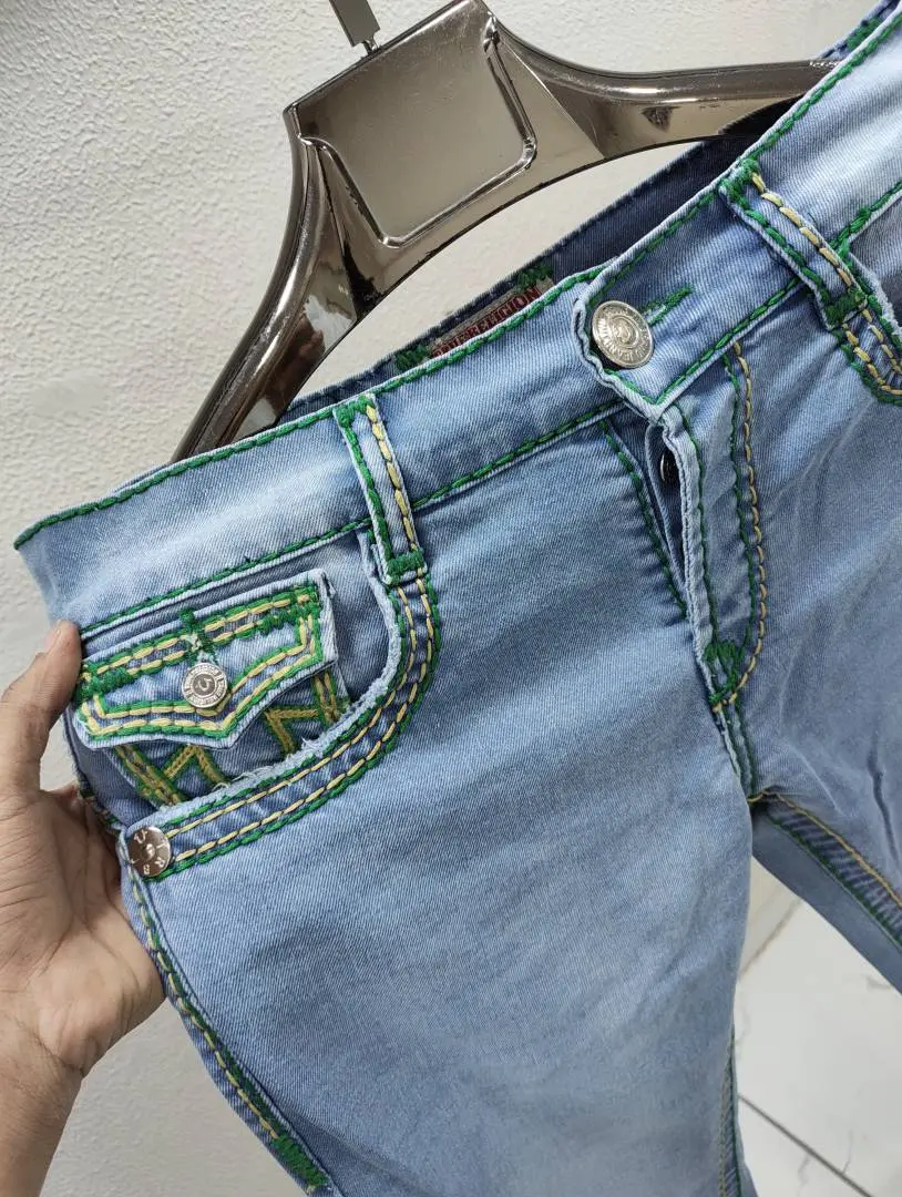 TRUE RELIGION IMPORTED STORE ARTICLE JEANS - Image 3