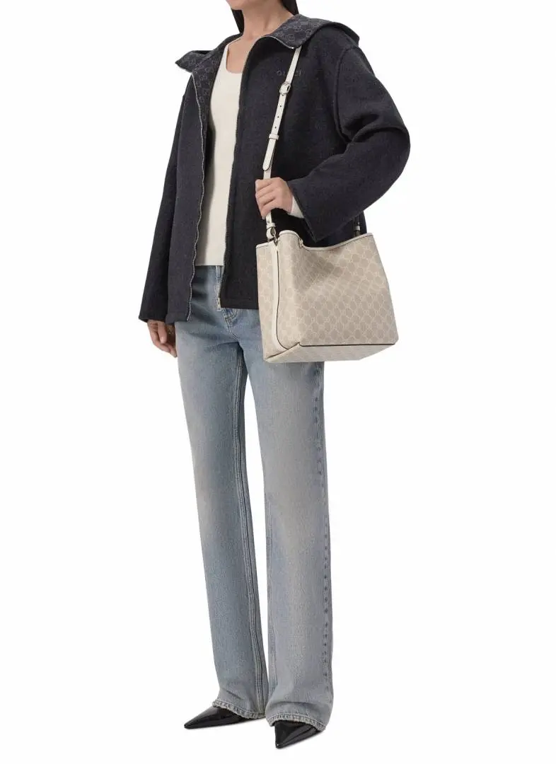 Gucci GG Emblem CB White Medium Bucket With Original DustCover & CarryBag - Image 6