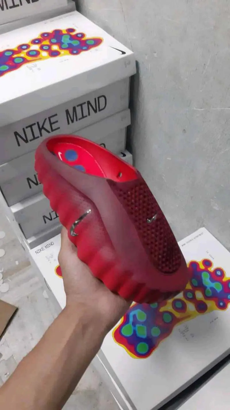 Nike Mind 001 Team Red Spider-Man Fix - Image 4