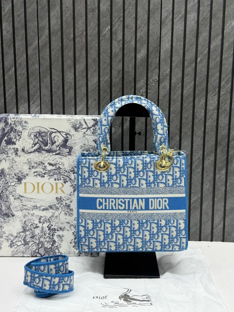 Dior Lady Dlite SkyBlue 8825 Handbag With OriginalBox & DustCover - Image 5