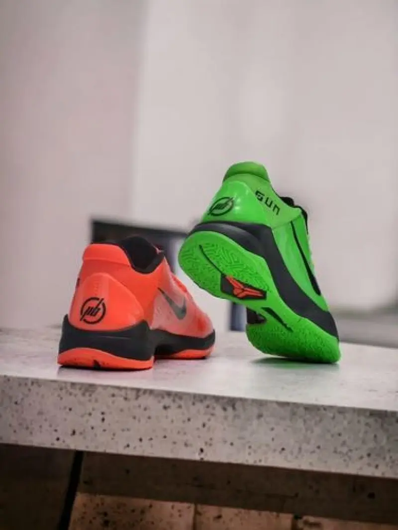 Nike Kobe 6 Grinch - Image 6
