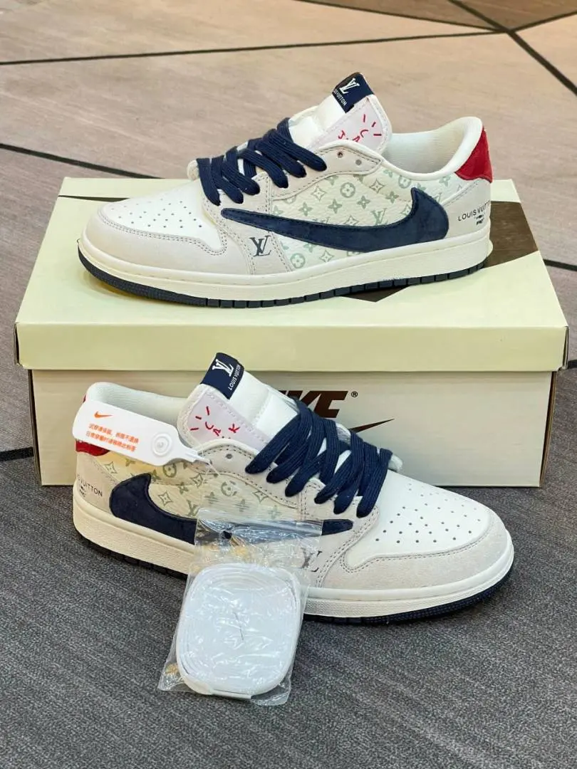 Travis Scott x Fragment Design x Air Jordan 1 Low OG SP Loius Vutton 2005 - Image 3