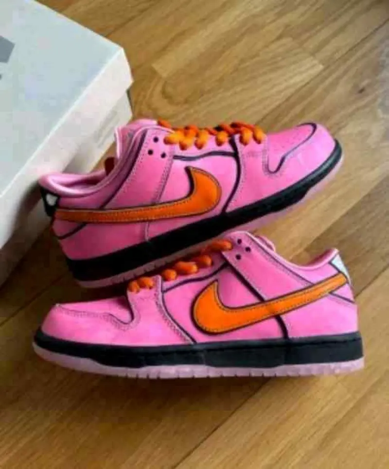 Nike SB Dunk Blossam Pink PowerPuff 584 - Image 3