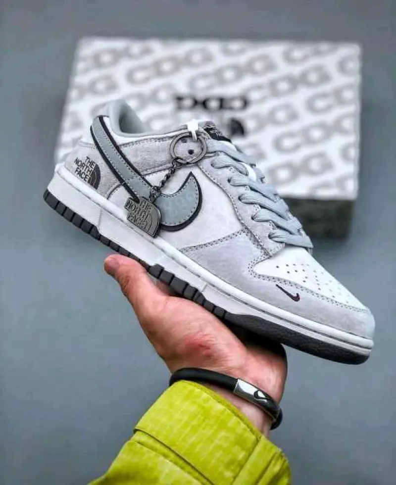 Nike Sb Dunk Low X The Northh Face - Image 5