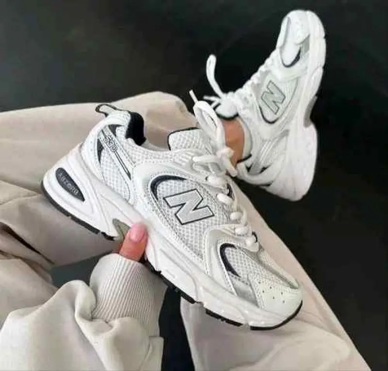 new balencee. 530 white navy - Image 2