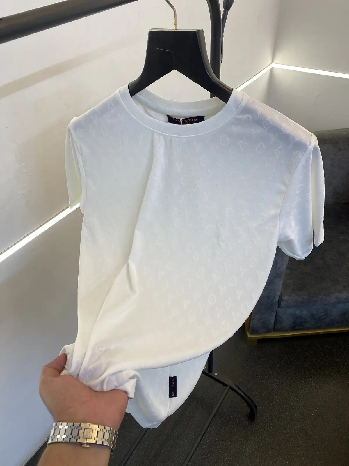 Louis Vuitton laser cut monogram round neck tshirt white sale - Image 2