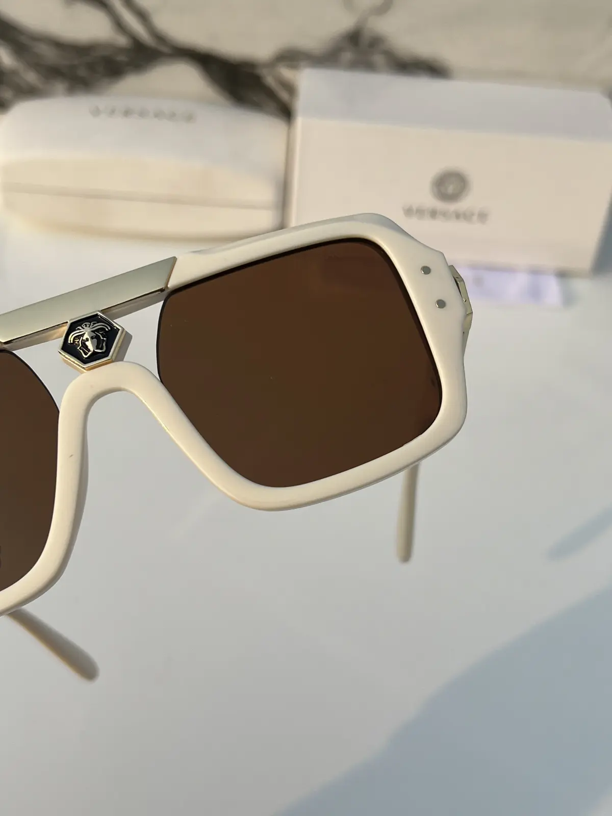 Versace 215 cream brown - Image 5