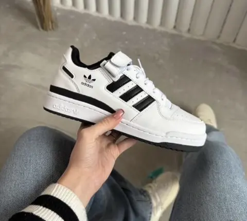 Adidas FORUM LOW BLACK WHITE