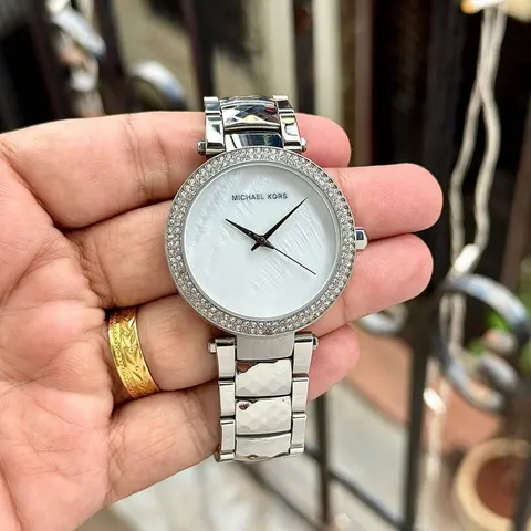 Michael kor e Parker Pave Silver