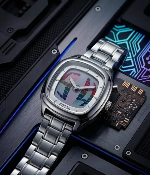 Fossil Big Tic Square