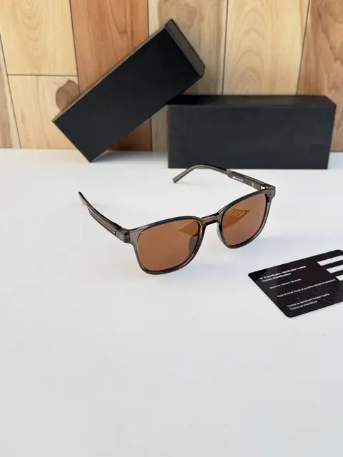 Tommy hilfigar grey brown