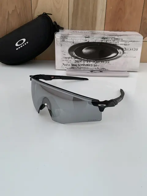 Oakley 9471 silver