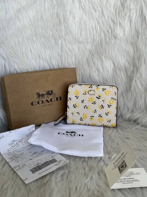 Coach Billfold Coded Floral Wallet With OriginalBox DustCover Premium
