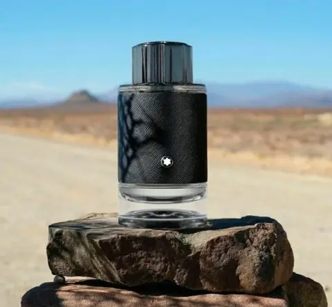 MONT BLANC EXPLORER BLACK