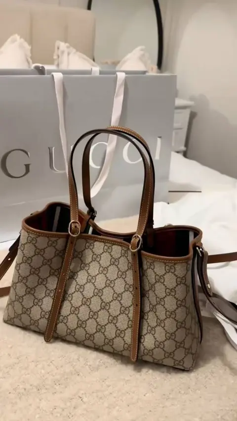 Gucci CB GG Emblem Medium Tote With DustCover CarryBag Highend