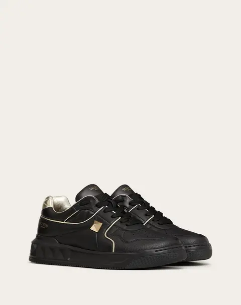.Valentyno garavani one stud low top nappa sneaker black metallic gold fix