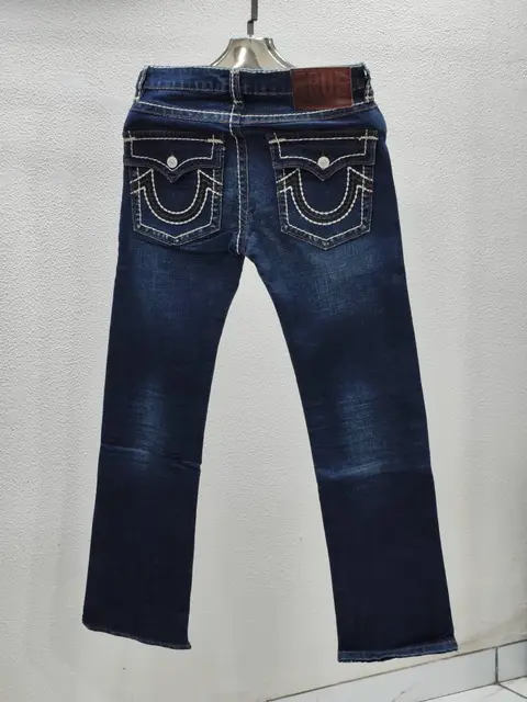 TRUE RELIGION IMPORTED STORE ARTICLE JEANS