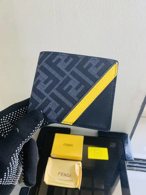 14 FENDY PRINTED PREMIUM QUALITY WALLET WITH BOX