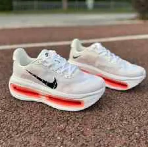 Nike Vomero Premium Bright Crimson