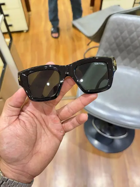 Tomfor 4184 black green