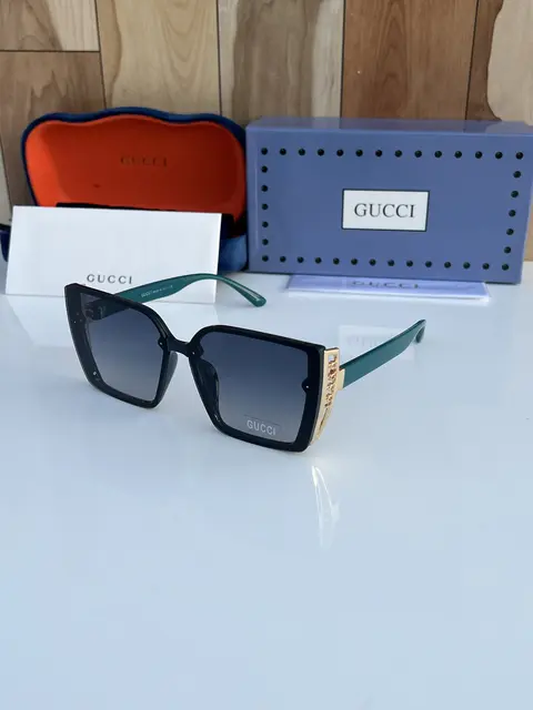 Gucci 2227