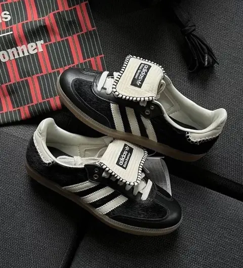 Wales bonner x Samba pony tonal core black