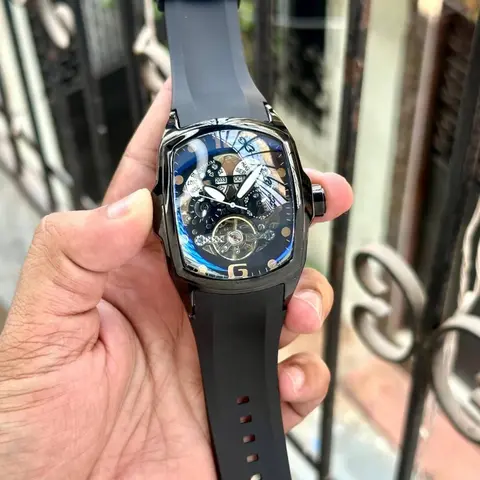 Corum Cup Challenge Calendar Automatic Black