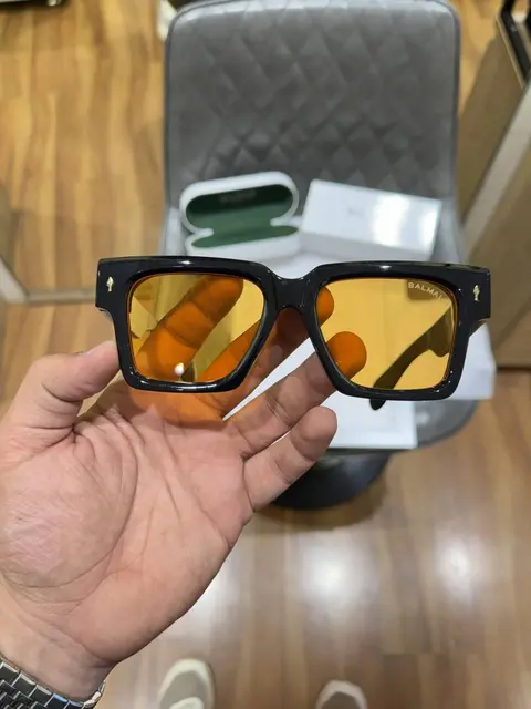 Balmain 9012 black orange