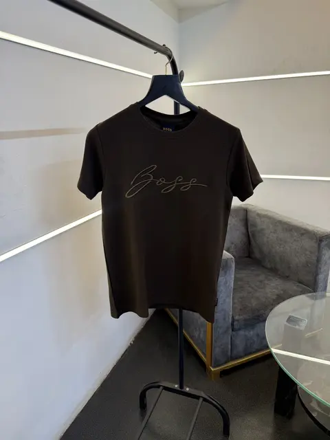 Hugo bos brown turkish imported knitted popcorn fabric round neck tshirt with embroidery logo