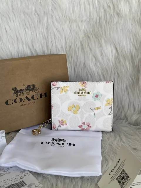 Coach Snap Flower Wallet Highend With OriginalBox DustCover