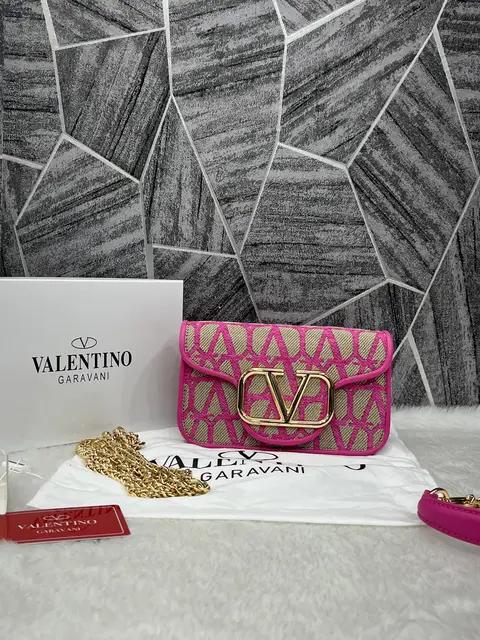 Valentino V Loc Pink Small Shoulder Bag With OriginalBox