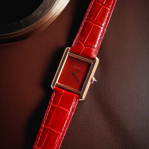 Cartier Tank Must Premiums