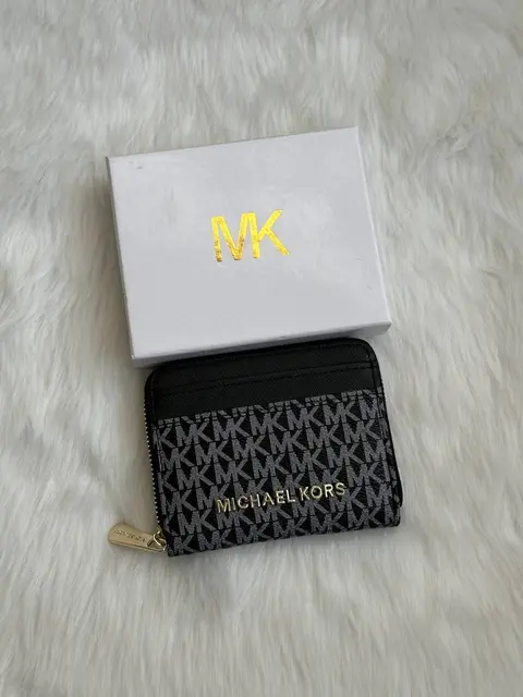 Michael Kors 100 Mini Zippy Wallet With OriginalBox