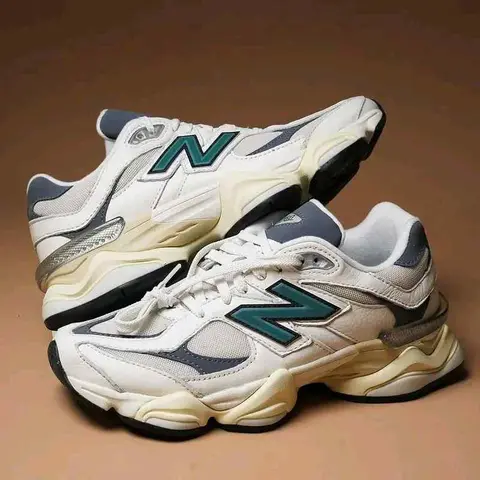 Neww Balance 9060 Sea Salt Marsh Green