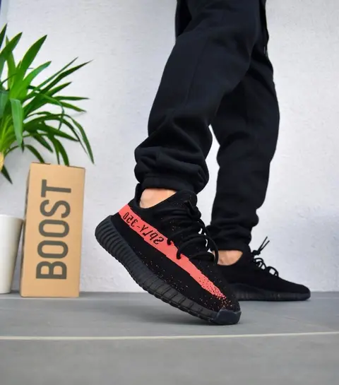 yeezy 350 v2 core black red semi ua with full Accessories