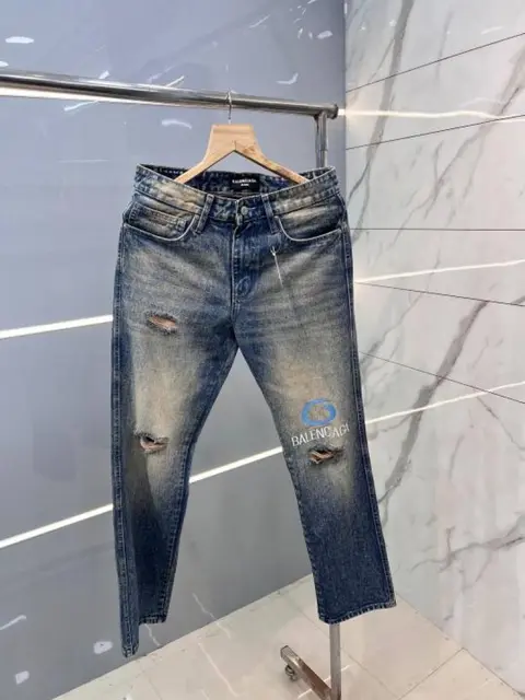 BalenciaGahpremium Imported Stretchable Lycra Fabric Straight Fit Denim with Embroidered Logo 2583