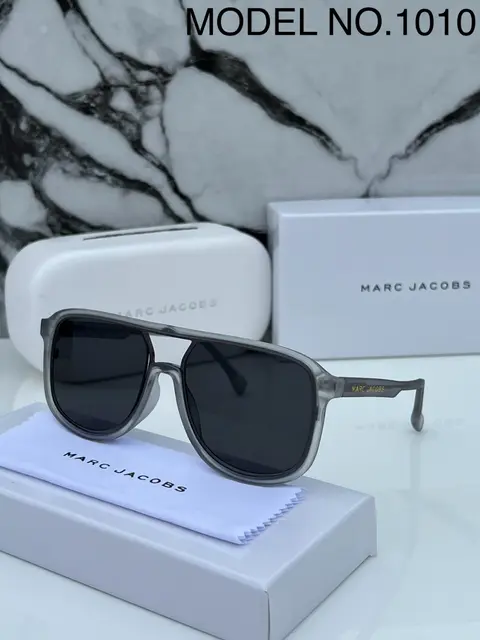 Marc jacobs 1010 grey black