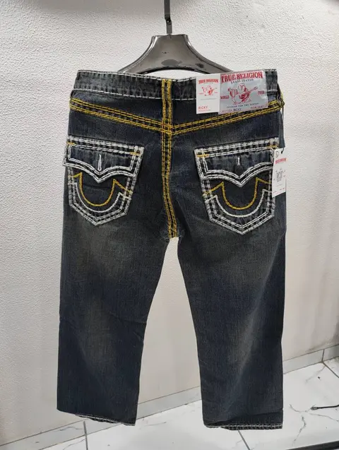 TRUE RELIGION IMPORTED STORE ARTICLE JEANS