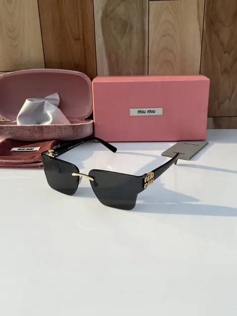 Miu miu 115 gold black
