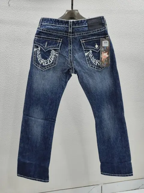 TRUE RELIGION IMPORTED STORE ARTICLE JEANS