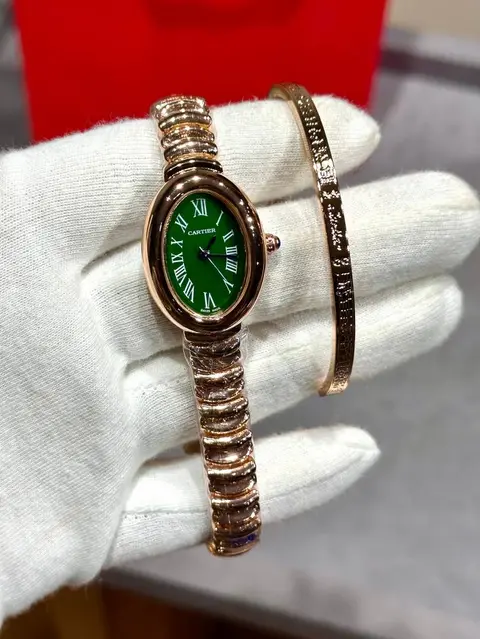 Cartier Watch With Bracelet For Her 439