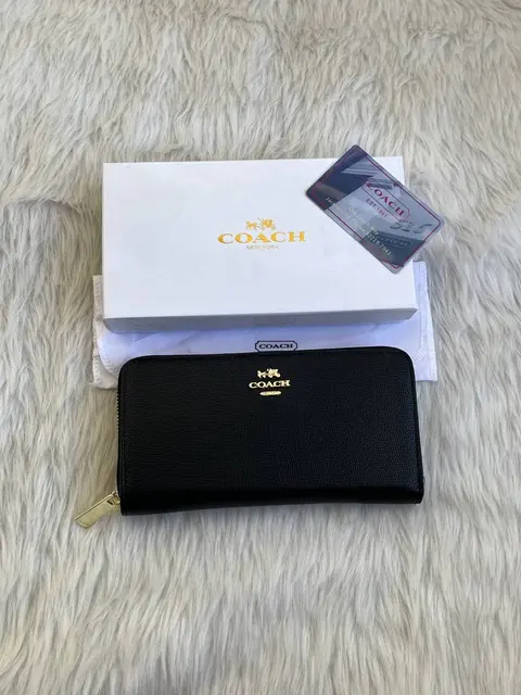Coach 121 Black Long Zippy Wallet With OriginalBox DustCover