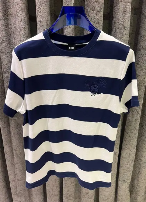 HUGO BOS IMPORTED STORE ARTICLE T-SHIRT