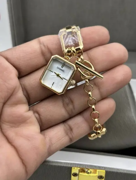 Chanel WATCH 151