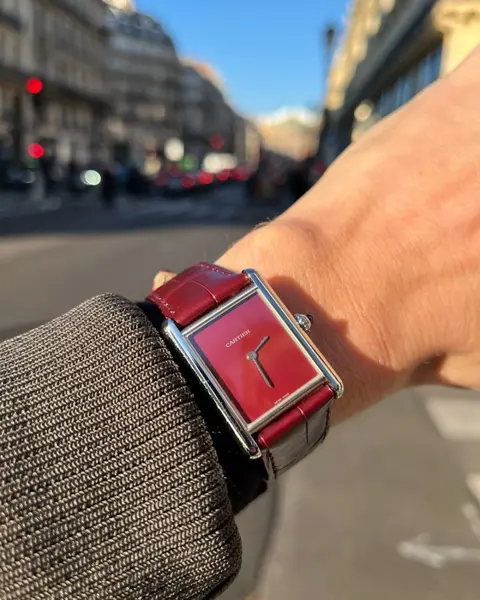 Cartier Tank Must Premiums