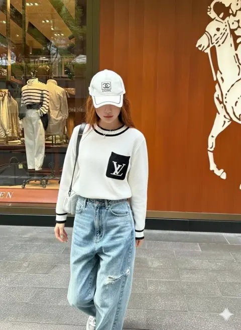 LV SWEAT SHIRT CREAM S33-CR