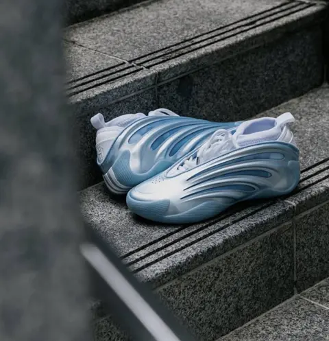 Adidas HARDEN VOLUME 9 GLOW BLUE
