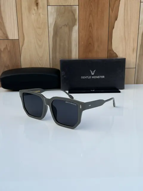 Gentle monster 3779 cement black