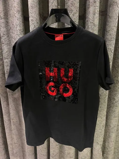 HUGO BOS IMPORTED STORE ARTICLE T-SHIRT